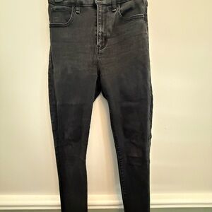 Abercrombie & Fitch Women’s Skinny Jeans